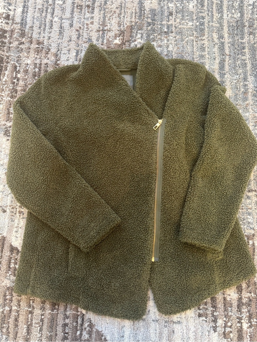 Women’s Olive Green Cozy Sherpa Jacket